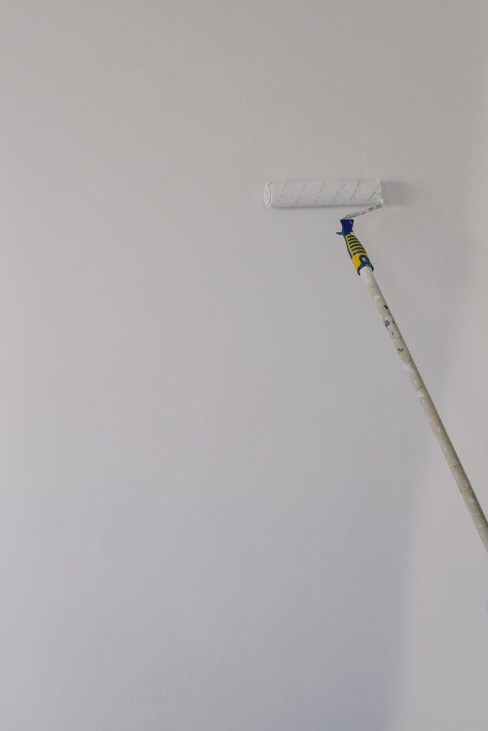 Peinture intérieure à Bordeaux, application au rouleau